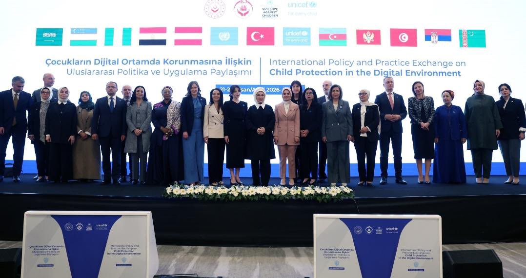 AvFatmaBenli's tweet image. #Aile ve Sosyal Hizmetler Bakanlığı #UNICEF ve #Birleşmiş Milletler Genel Sekreteri Çocuklara Yönelik Şiddet Özel Temsilciliği iş birliğinde düzenlenen "Çocukların Dijital Ortamlarda Korunmasına İlişkin Uluslararası Politika ve Uygulama Paylaşımı Programı”na katılım sağladık.
