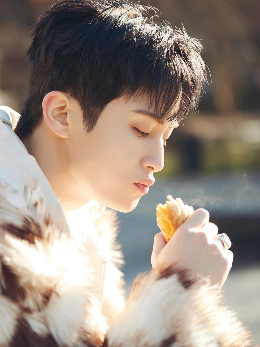 260417 Creative Visual Direction instagram update #MARK #마크 

The Firstfruit The 1st Album