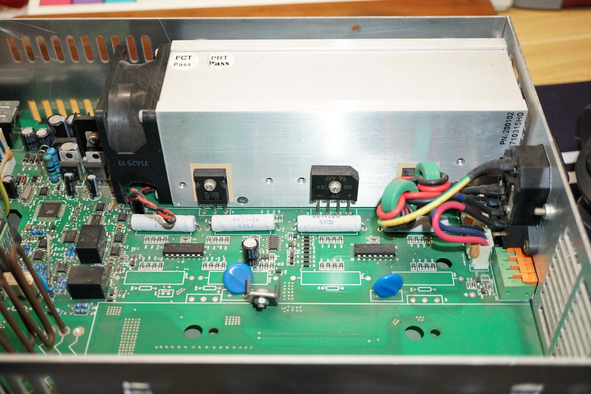 teraytech's tweet photo. Teardown of my ITECH IT8510 DC Electronic Load https://t.co/UCgJO1pUla