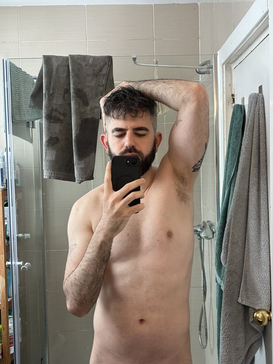 Adonáis tweet media