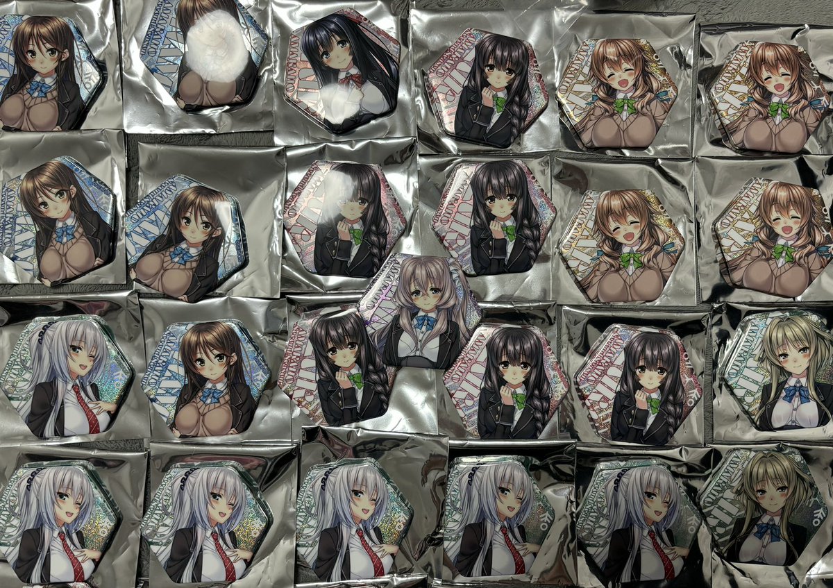 zhou810808's tweet image. 全種コンプリート！
並べると圧巻すぎる、最高……✨

#アマカノ #あざらしそふと #MCF