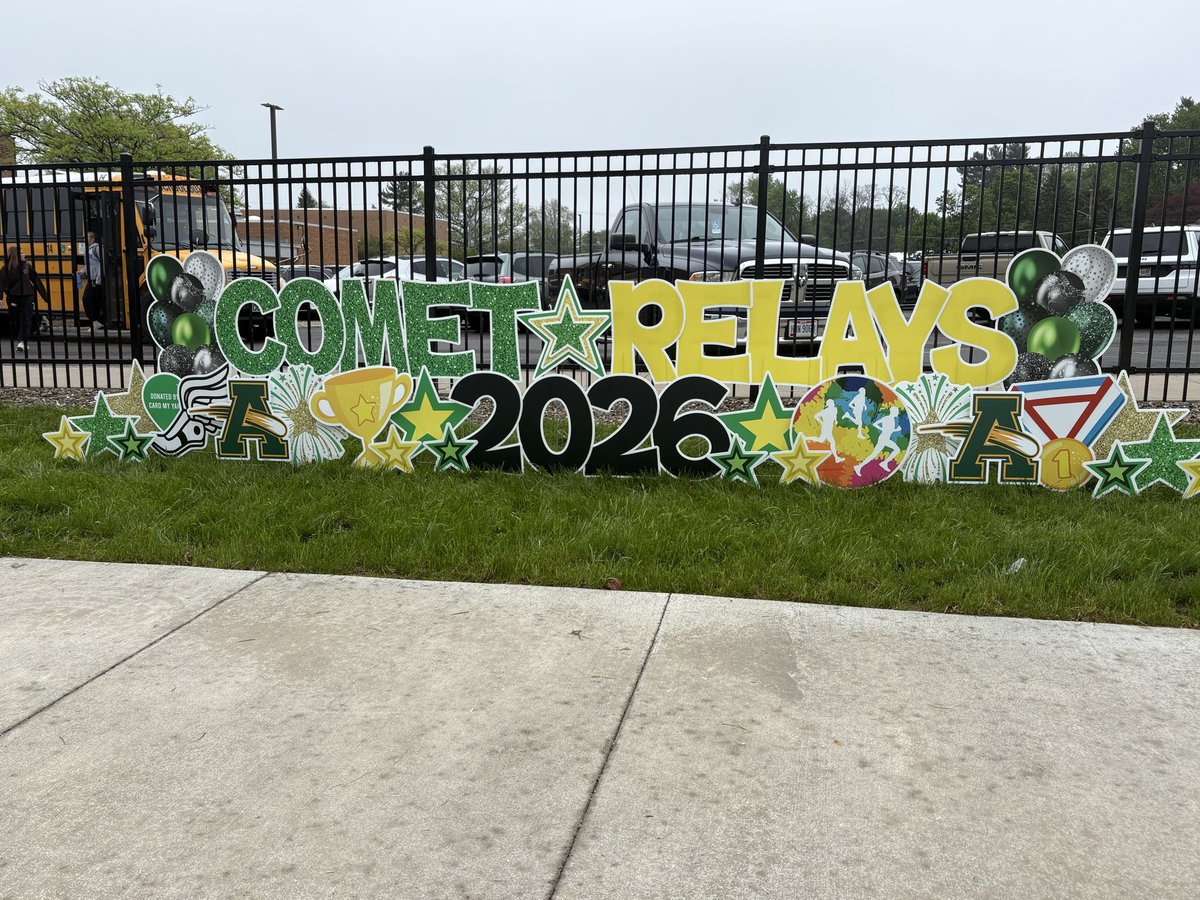 MrsAbbottAP's tweet photo. Lots of energy here this morning as we are gearing up for a fun day at Comet Relays! #GoComets! https://t.co/BlPqJxSpR0