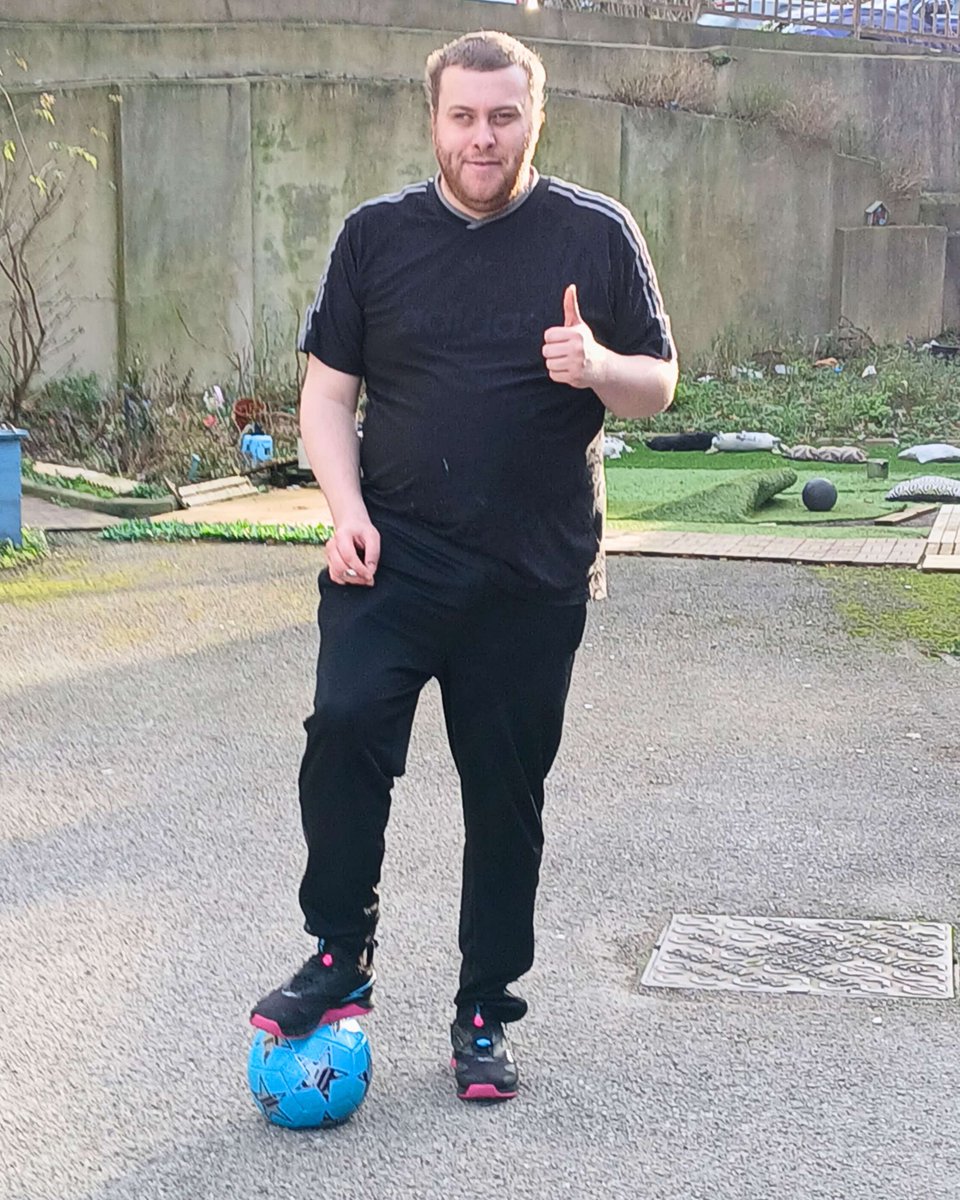 Northern_HC's tweet image. Recently, one of the people we support at Merchants House decided it was warm enough to play some football with staff ⚽ It was lovely to see as this individual doesn’t always engage, and the positive impact on their mood was clear.

#WeAreNHC #SupportedLiving #MentalHealth