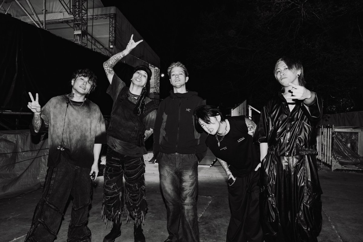 coldrain_official tweet media