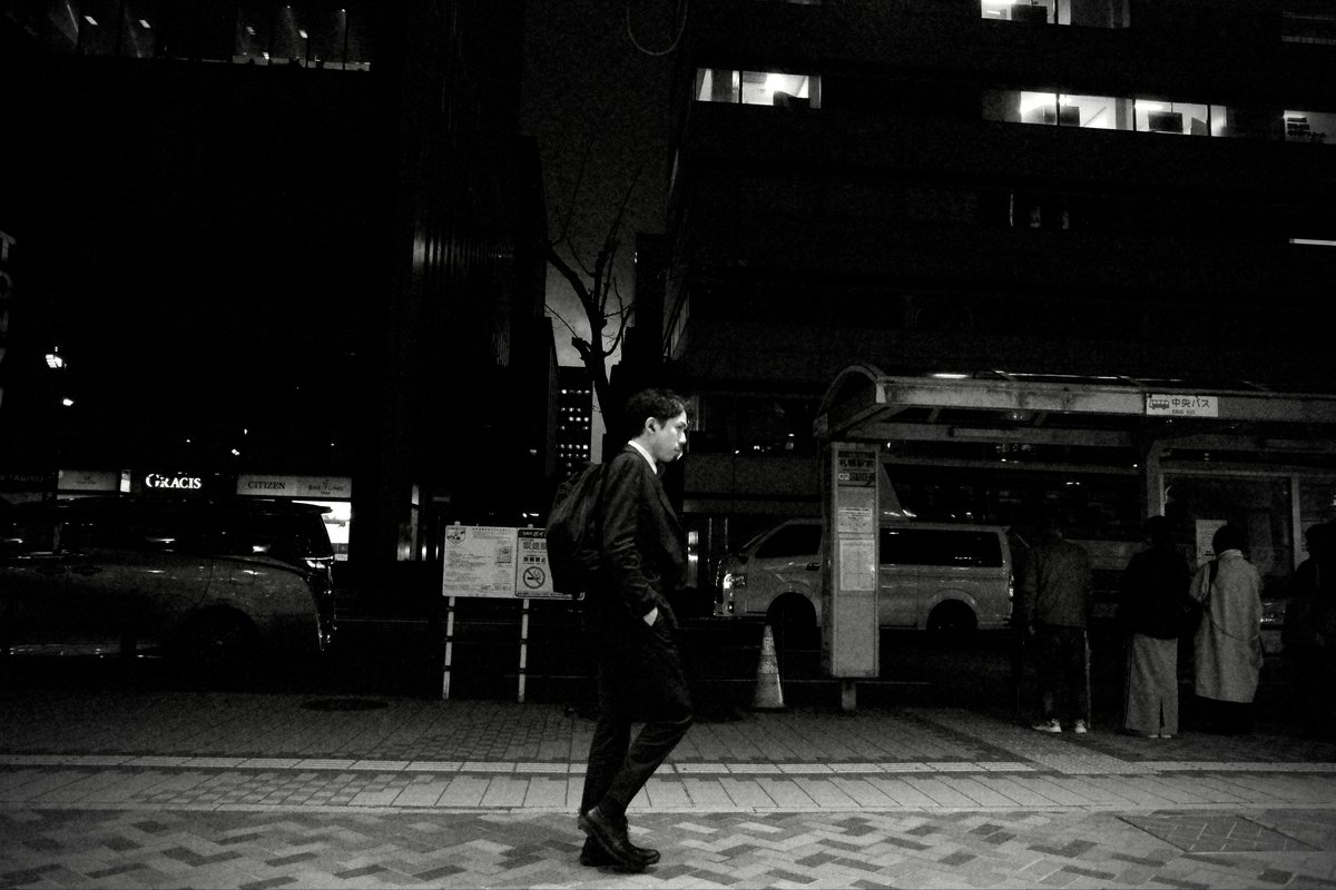 turuphoto's tweet image. 「somewhere,Sapporo」
 #streetphoto #streetphotography #monochrome  #路上 #somewhere_sapporo
#streetmoment #28mm #gr3