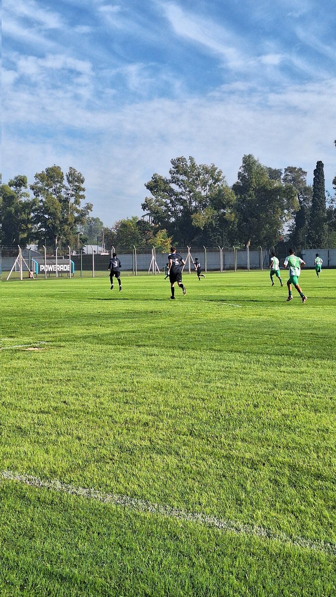 casdcamioneros's tweet image. ⚽#Fútbol #Juveniles #AFA |4ta 

🗓️ Fecha 2| 

⏱️ 00'PT

📍Predio Camioneros 

✍️:Comenzó el partido 

🟩⬜🟩#Camioneros 0
🟦⬜️🟦#VillaSanCarlos 0

🔗 clubcamioneros.com.ar 

🎤🎬📲 Prensa de Camioneros