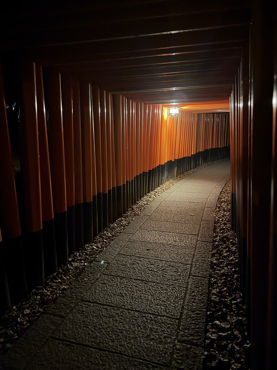 言言言 tweet media