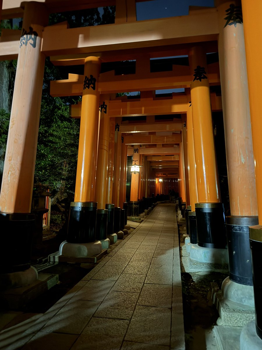 言言言 tweet media