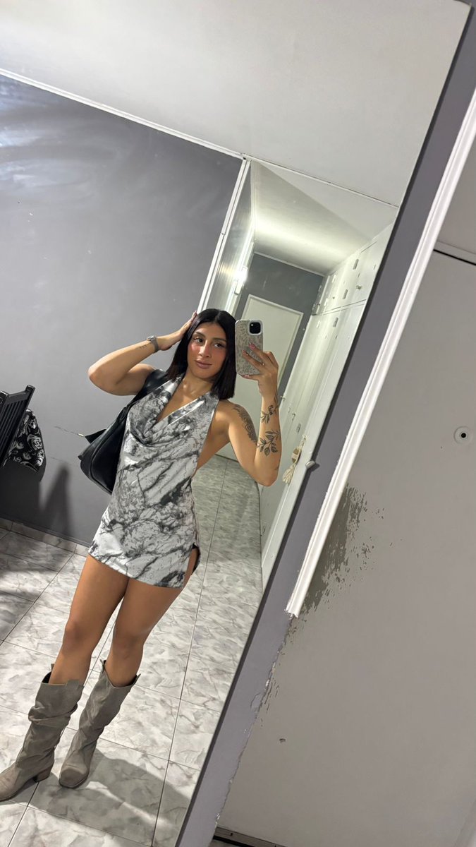 EmmaDeleze's tweet photo. Un week-end de plaisir 🥰 me plairait bien et toi ? https://t.co/mzTwhQyqbF