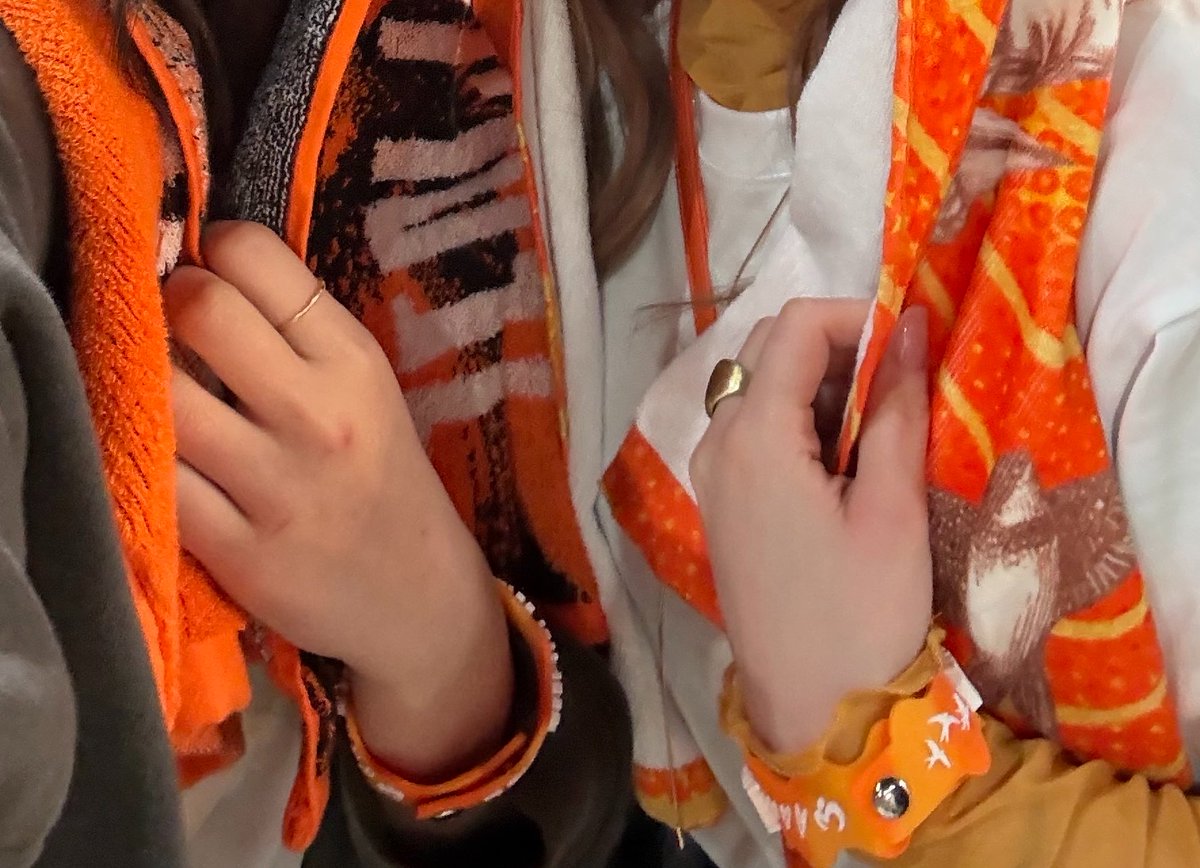 BT321cs's tweet photo. またゼンジン戻って来られて嬉しかった！🧑‍🚀👼
アンコール号泣して歌えなかった😭
たくさん声出してたくさん泣いて楽しかった！
ずっと愛してる！また絶対会おうね！🍏
#ゼンジン未到とイミュータブル https://t.co/5IubNFflUk