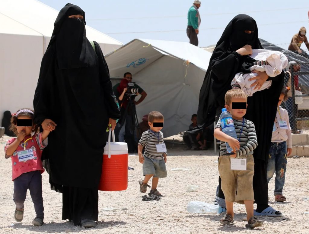 «On récolte ce que l’on sème» : l’Australie «ne rapatriera pas» ses ressortissants soupçonnés d’être liés à l’État islamique en Syrie fdesouche.com/2026/04/25/on-…