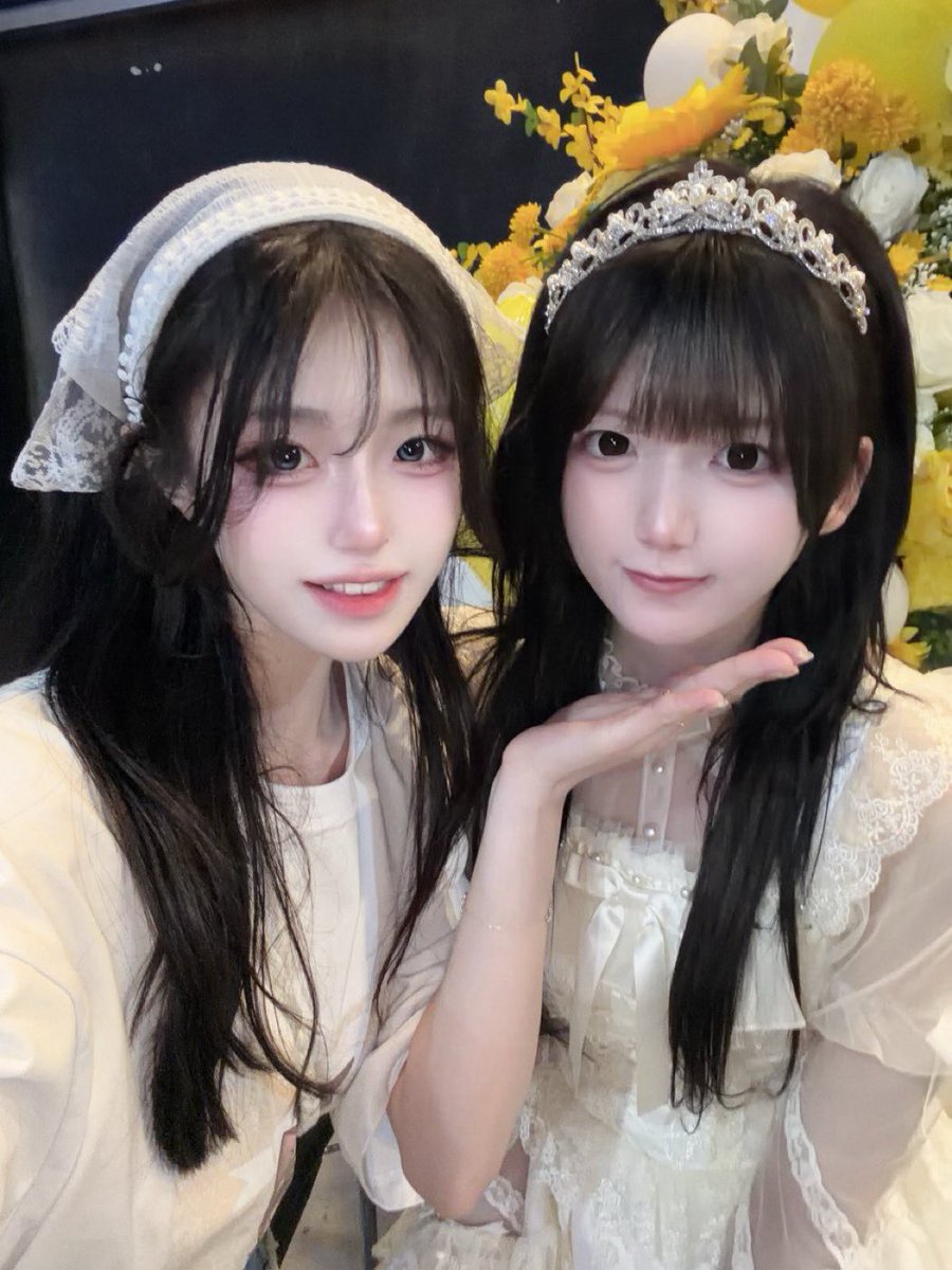 이로 tweet media