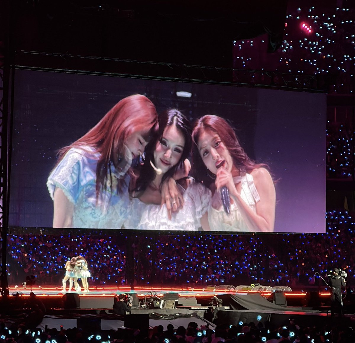 JIHYO BASE tweet media