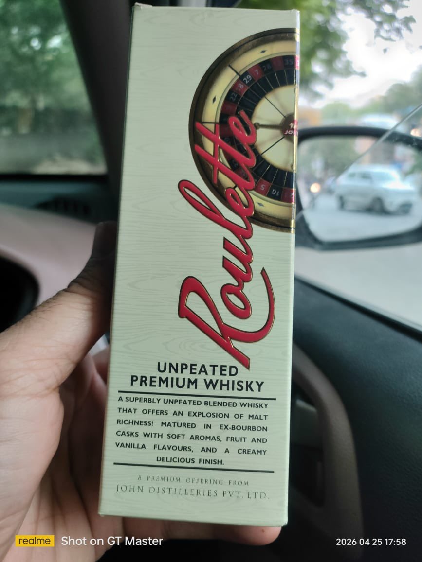 A2LYDV's tweet photo. @abhinavshahi1 @Uppolice @DMNoida @112UttarPradesh @ExciseGBNagar @upexcise I do not agree with the above report. The bottle in question is marked at ₹260/- and not ₹270/-. I have clear evidence to support this, which can be presented if required. Kindly re-examine the matter and take appropriate action. https://t.co/i7hLvfmxBm