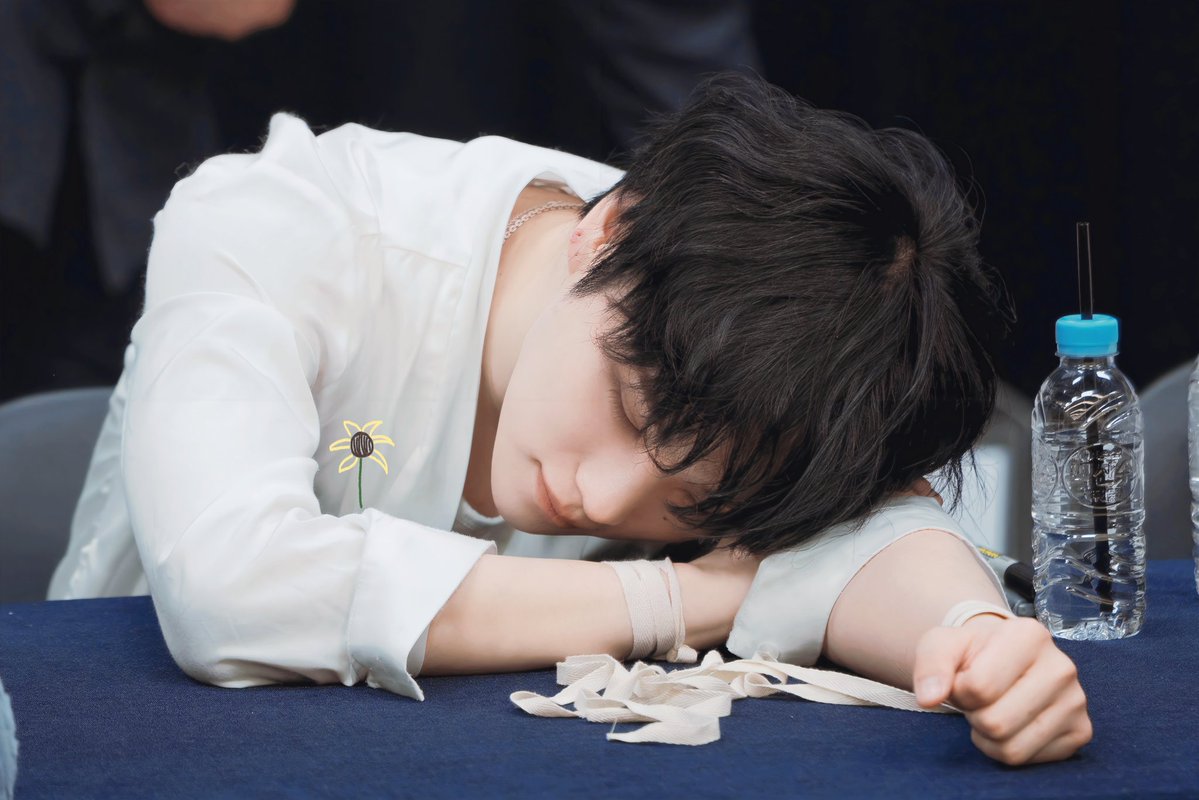 Apricity tweet media