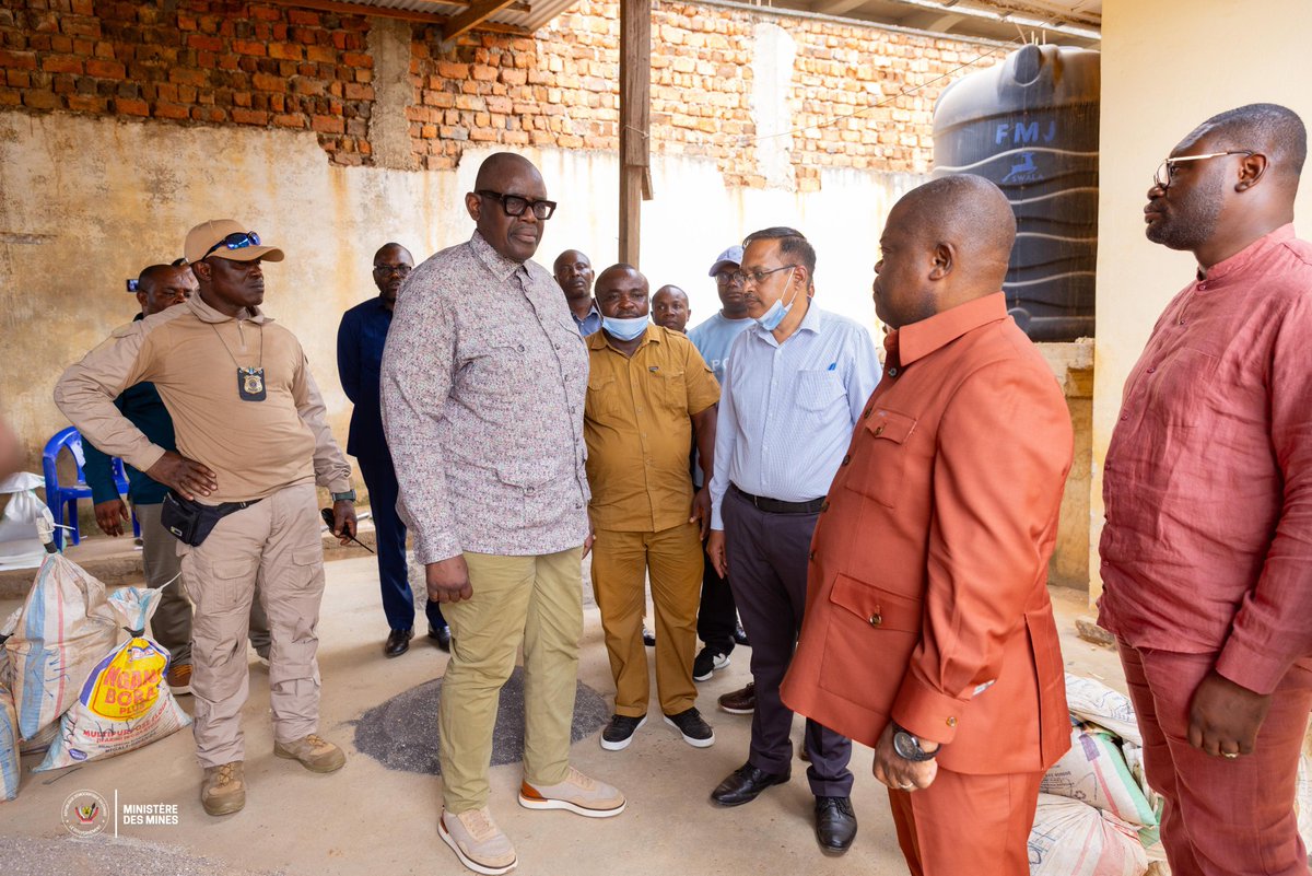 CTCPM_MINES_RDC's tweet photo. Mission d’itinérance achevée pour le Ministre des Mines, Louis Watum Kabamba, en Ituri, Bas-Uélé et Maniema.

Conformément à l’article 14 bis du Règlement minier, la CTCPM a assuré son rôle d’appui technique et de planification stratégique du secteur minier. @MinMinesRDC https://t.co/toi44fO7z8