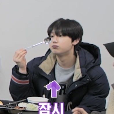 ◠‿◠ tweet media