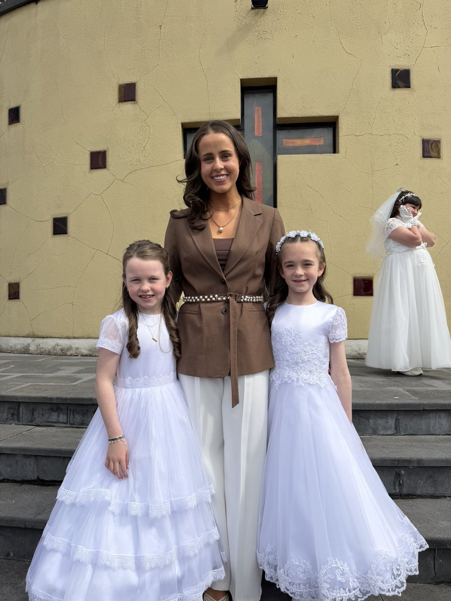 HolyJuni1's tweet photo. Thank you to Fr Ciprian for celebrating another lovely First Communion Service for Ms Carraffi’s and Ms Finlay’s classes! https://t.co/yQJh7Msh5N