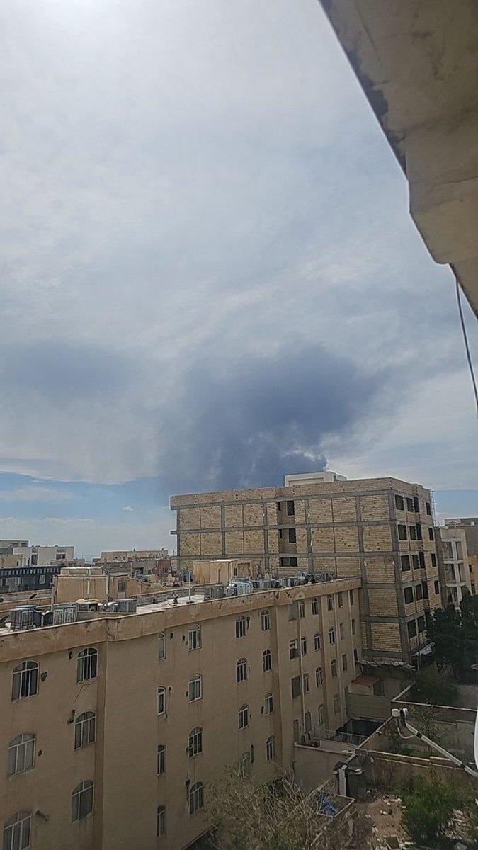 NiohBerg's tweet photo. 🔴 BREAKING:

Explosion in Karaj right now. https://t.co/c9jPqphEDD