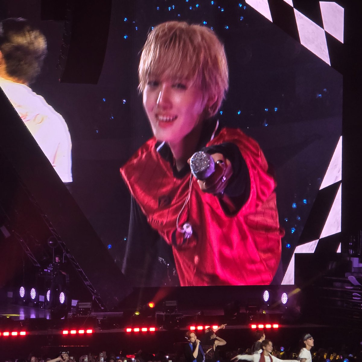 티트리 tweet media