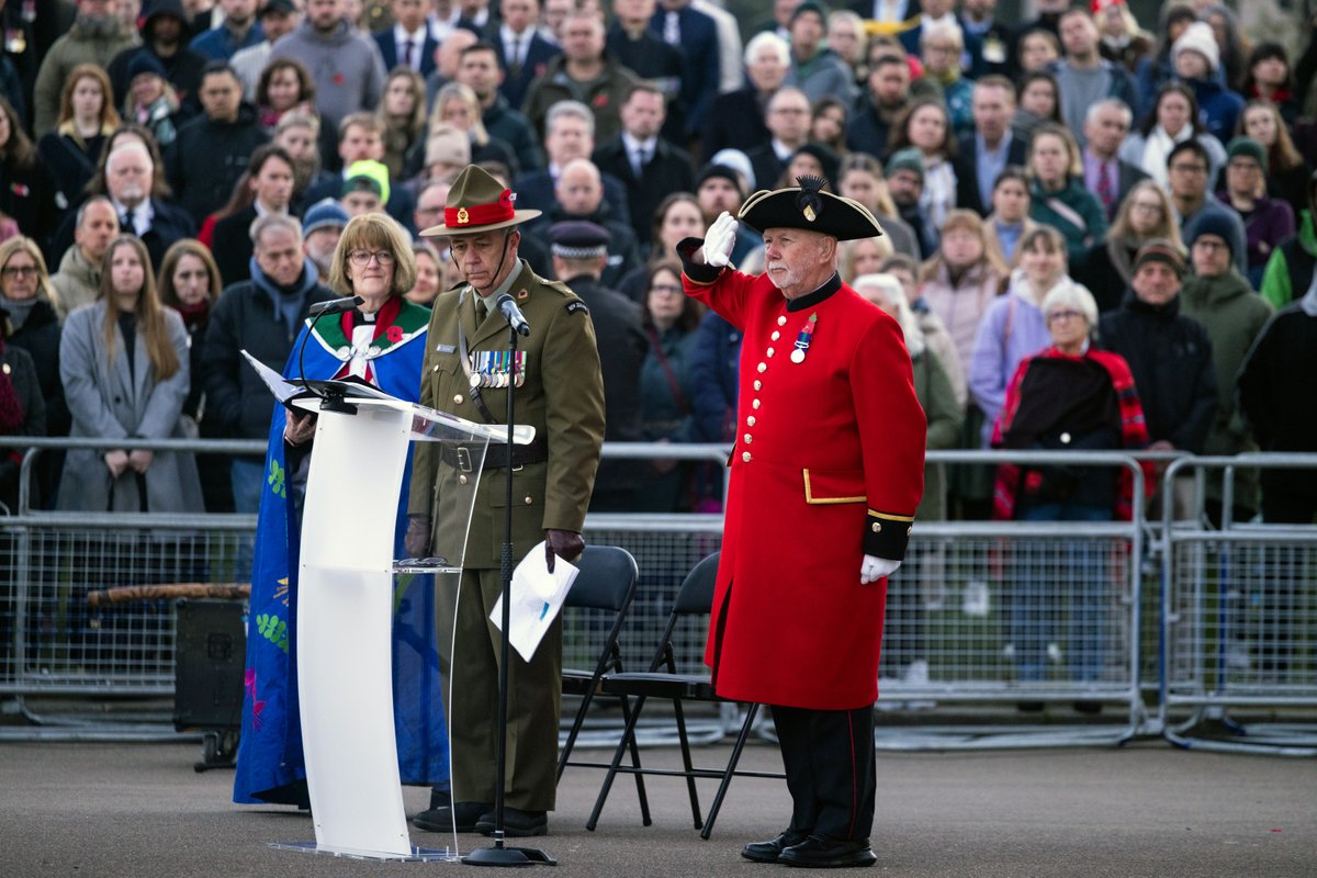 ArmedForcesDay's tweet photo. As we look ahead to Armed Forces Day this June, we recognise and thank all who have served and continue to serve. 🇬🇧

This Anzac Day, we stand in solidarity with our Australian and New Zealand allies in honouring those who came before us.

We will remember them. 🇦🇺🇳🇿 https://t.co/2p0b7o5UN5