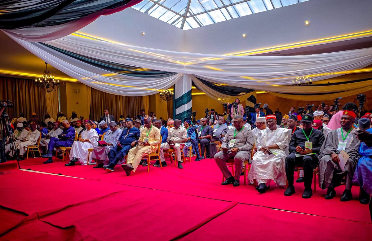 Diplomat tweet media