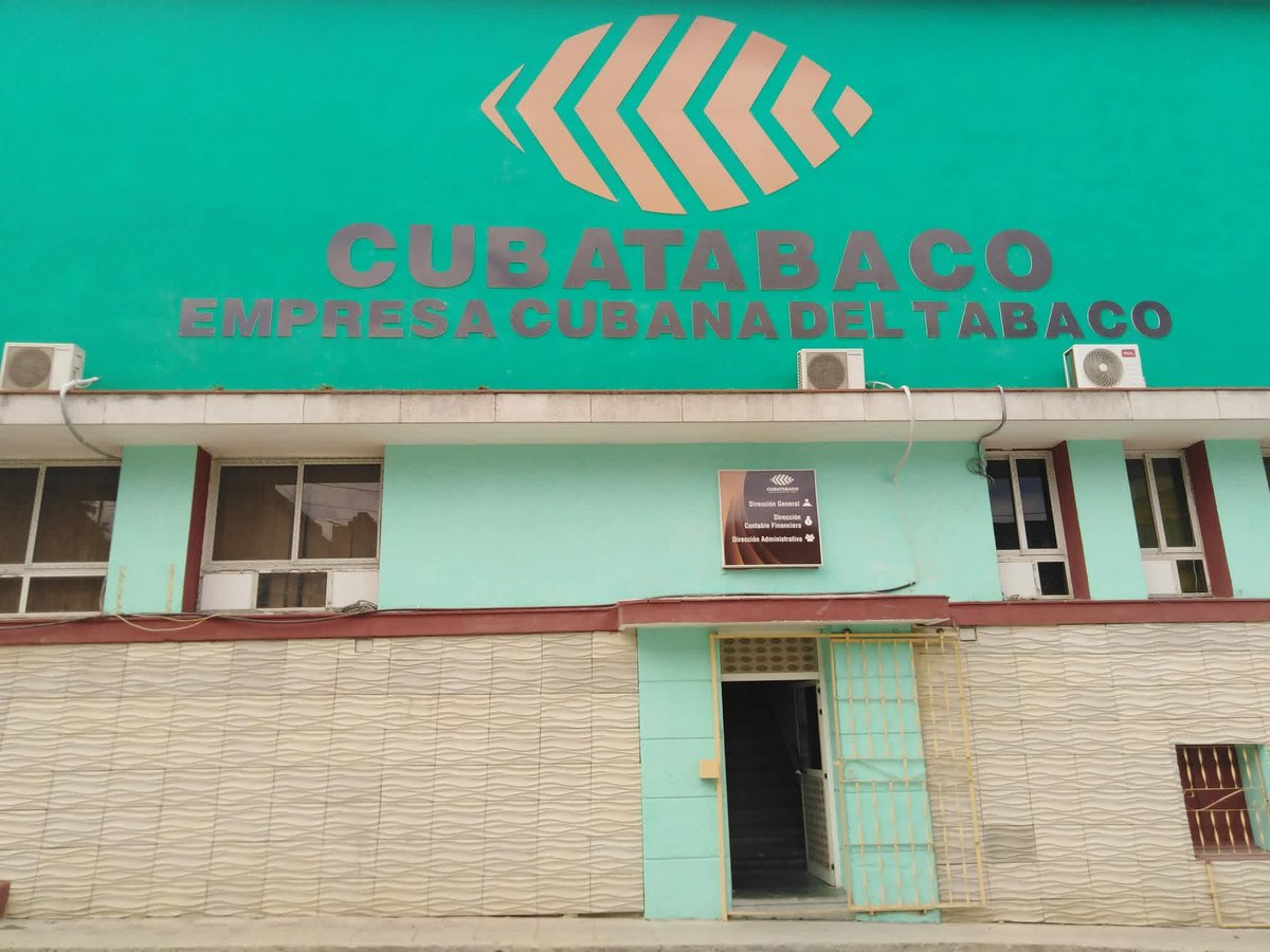 ¡Felicidades a todos los trabajadores de Cubatabaco! Que los próximos 60 años los encuentren tan unidos como hoy, recordando siempre que su fuerza reside en quienes fueron, en quienes son y en quienes serán parte de esta gran historia.
#Tabacuba
