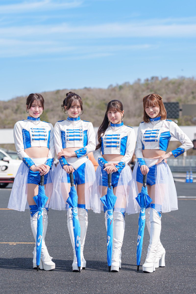 motographer2's tweet photo. #SUPERGT #TWS_Princess #LMcorsa #天宮かすみ #川井栞 #星乃由宇 #菊池ゆう TWS princessのハンドサインがかっこいい。 https://t.co/ZsihfuJ7Gf