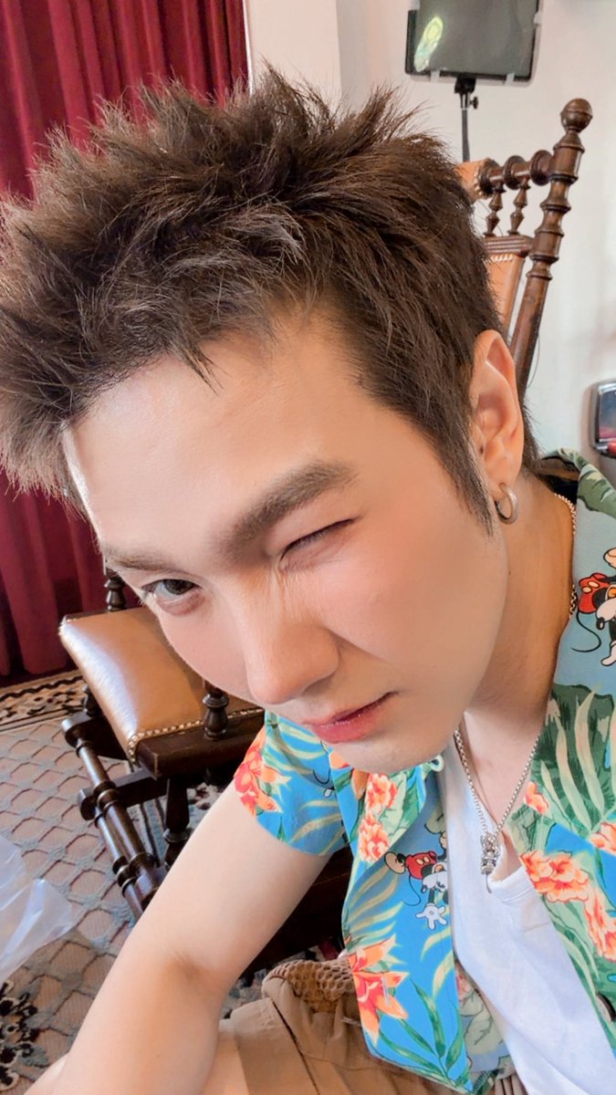 SPLASH WITH BUILD SOAP

#LostRosexBuild

#BuildJakapan <a href="/JakeB4rever/">BIU.</a> 
#Beyourluve