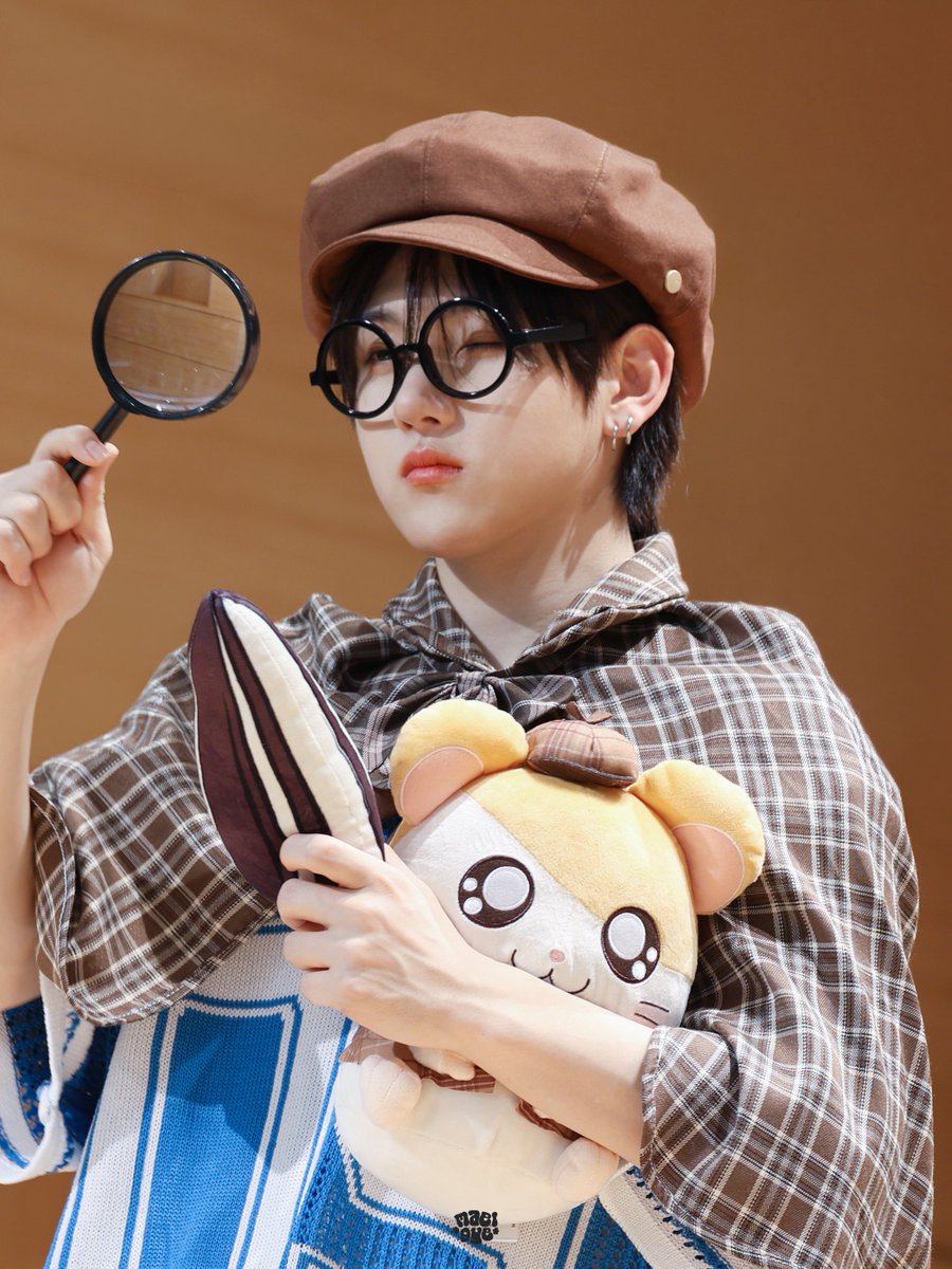 맬 tweet media