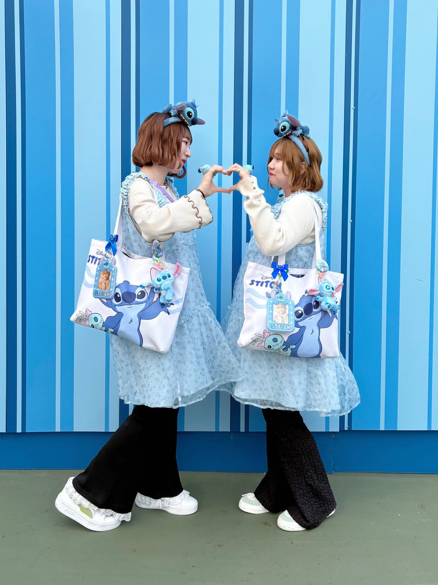 K_041519's tweet photo. .

うみくんが声優決まった時から一緒に集めたスティッチグッズいっぱい持って、おそろコーデで夢の国🐭˚ෆ˖🏰𑁤⁺
幸せすぎて余韻ひたひた🌙ྀིྀི⋆˙⟡

. https://t.co/5r4SqZe2rE