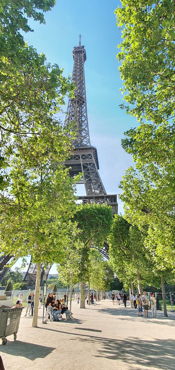 kucukarsla5276's tweet image. 🚀 Productive days at #SMI2G2026 Paris 🇫🇷!
Great exchange on Civil Security &amp;amp; #DRS under #HorizonEurope—keynotes, pitches &amp;amp; strong matchmaking.
Proud to present end-user &amp;amp; pilot capacity on behalf of Mamak MEM, contributing to real-life validation &amp;amp; preparedness.