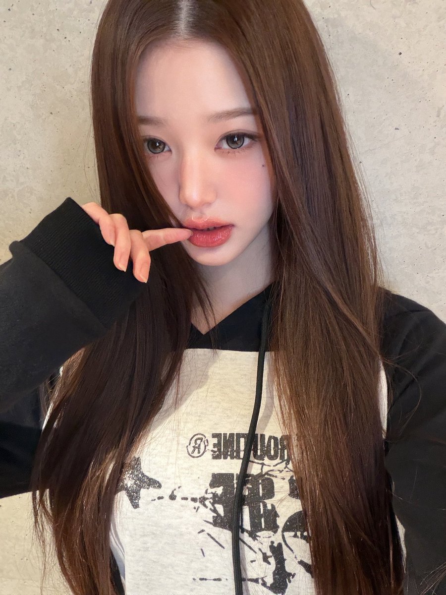 ive pics tweet media