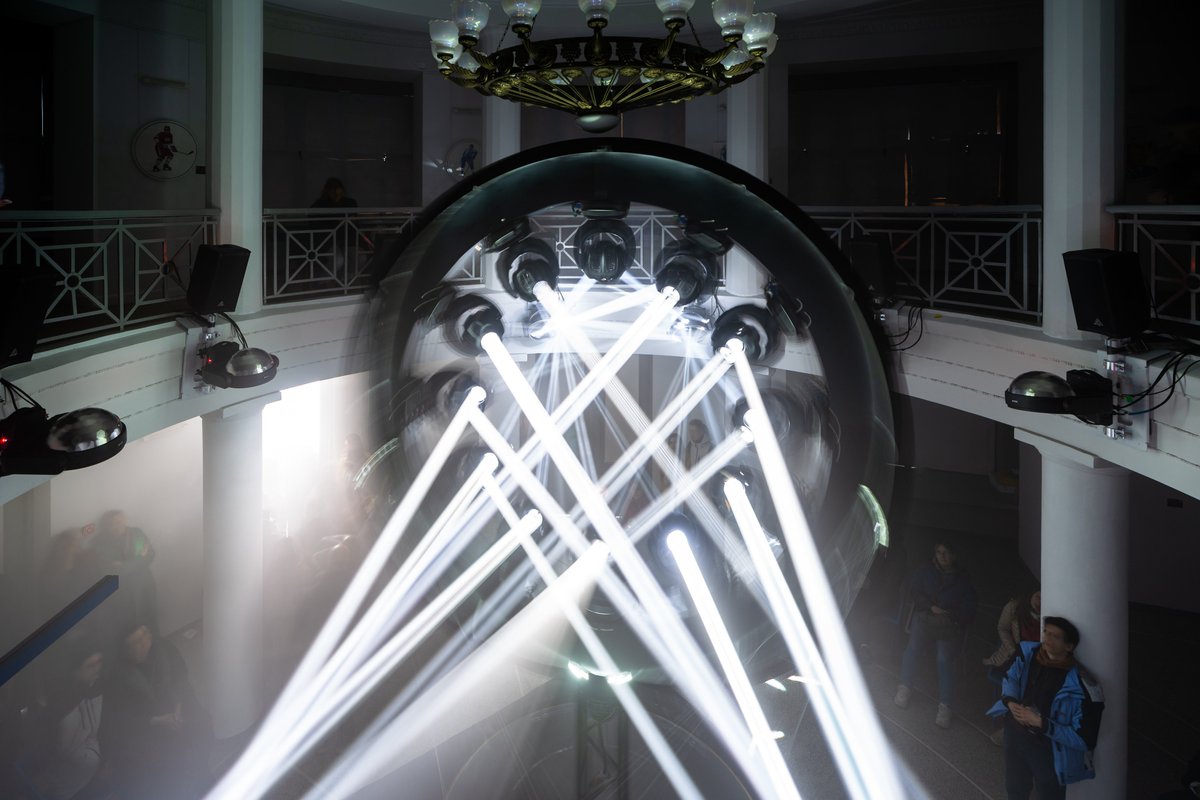 Иван Жопник tweet media