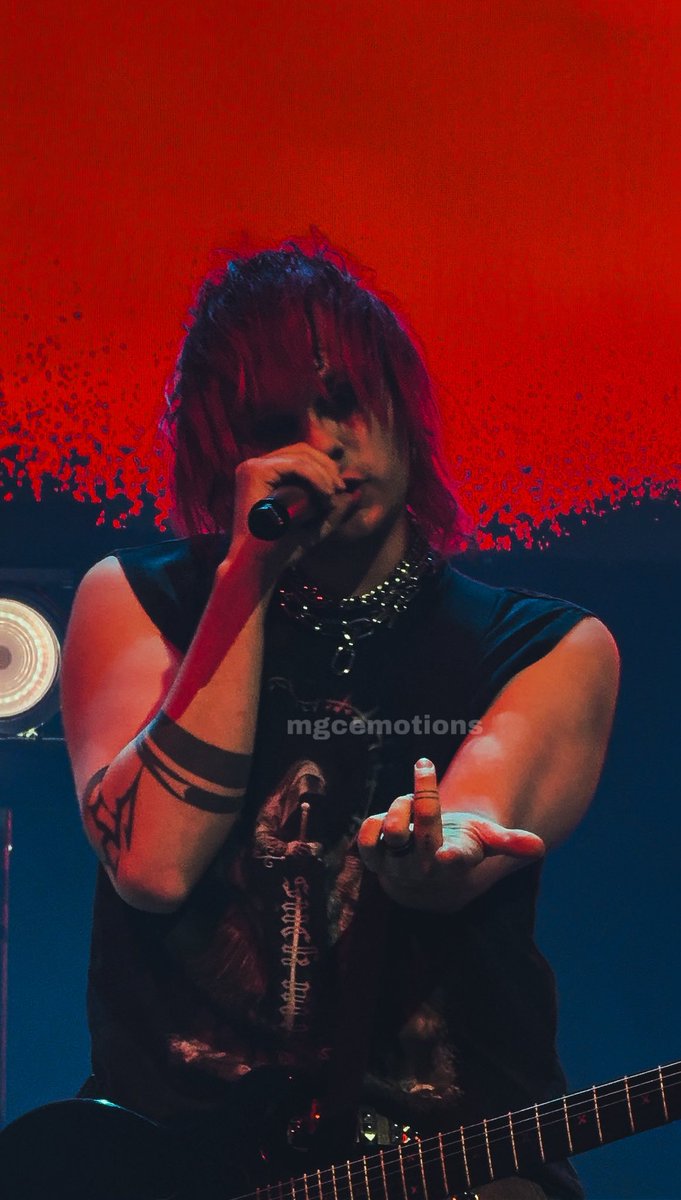 jago on tour ✰ tweet media