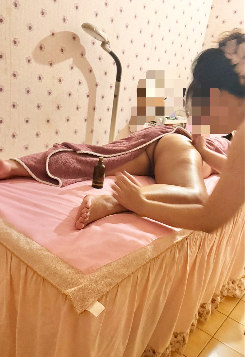 找不到時間出門，只能去正常的按摩，好像還是少了什麼 https://t.co/Yg97MDUu29