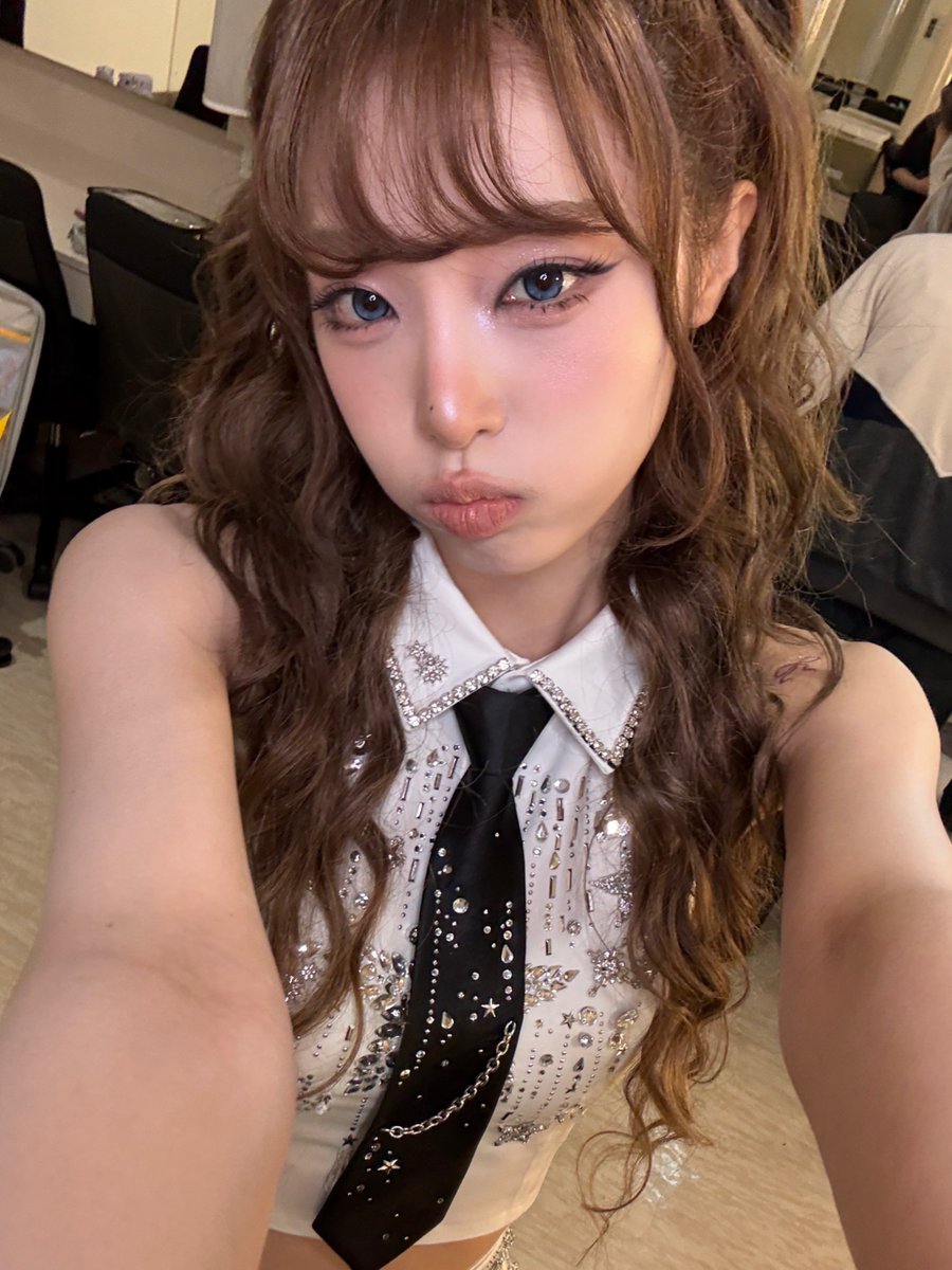 최예나 tweet media