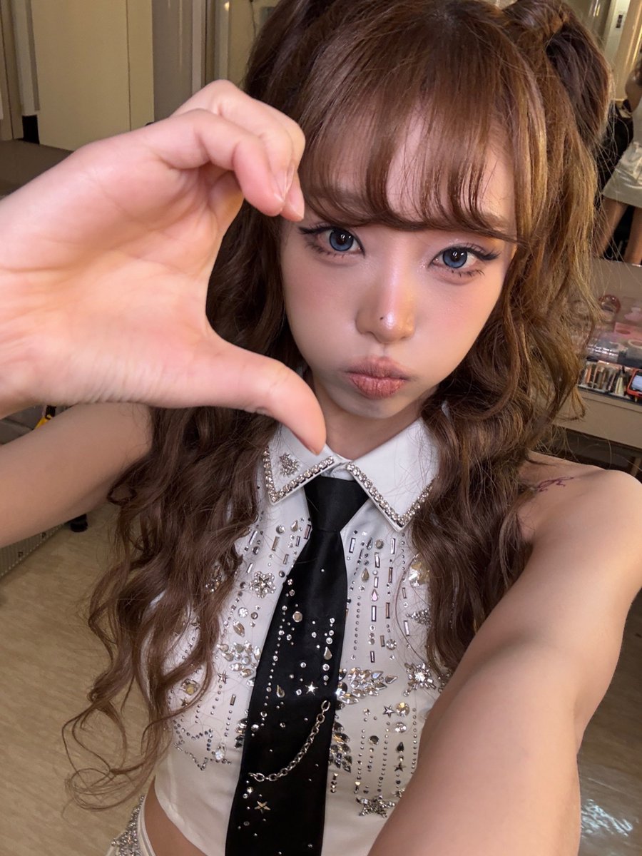 최예나 tweet media