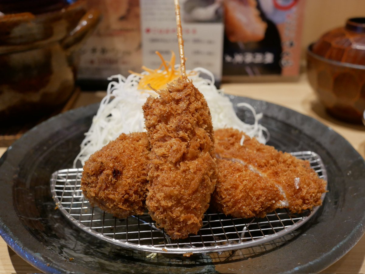 びでおん tweet media