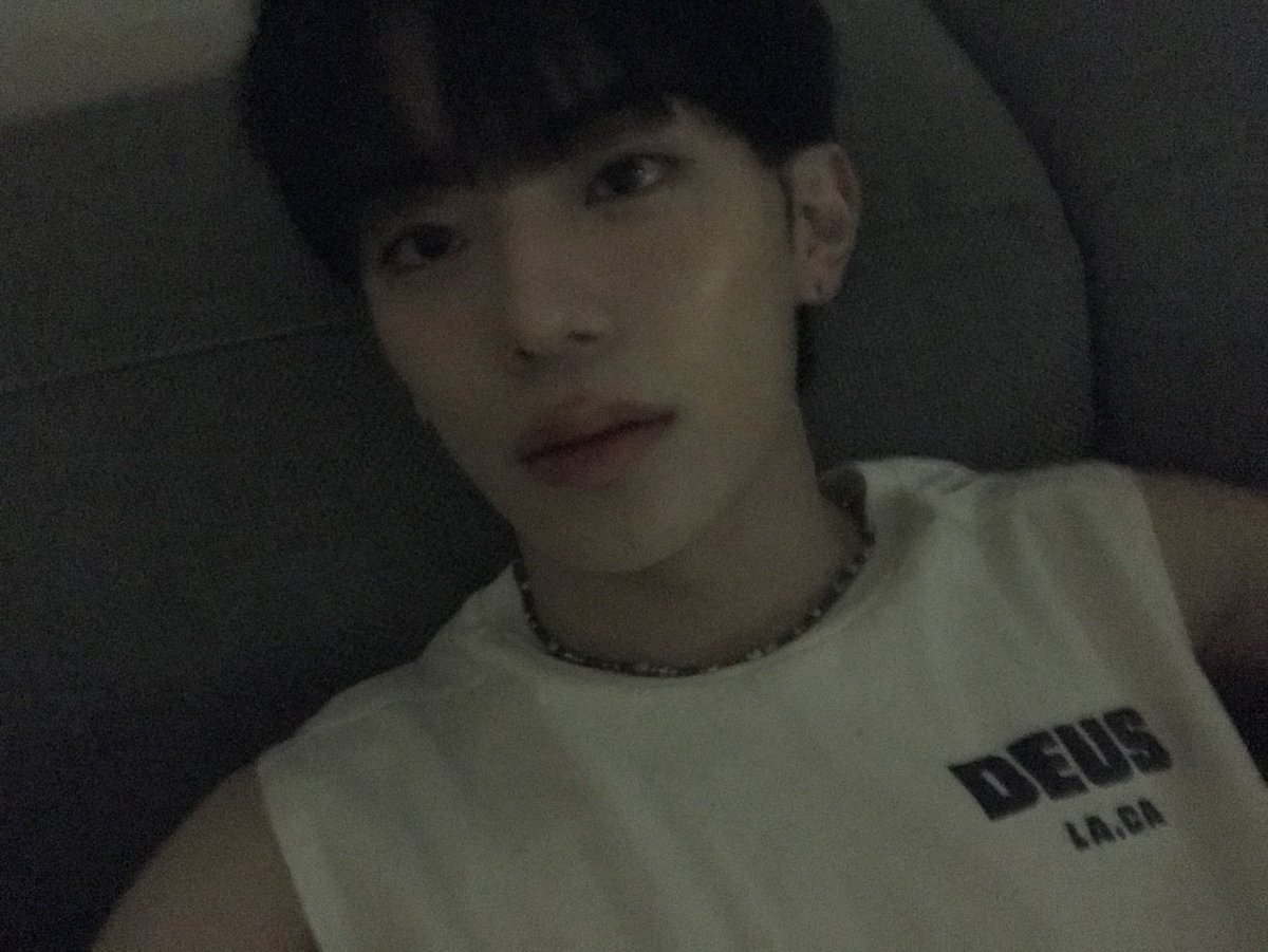 VERIVERY tweet media