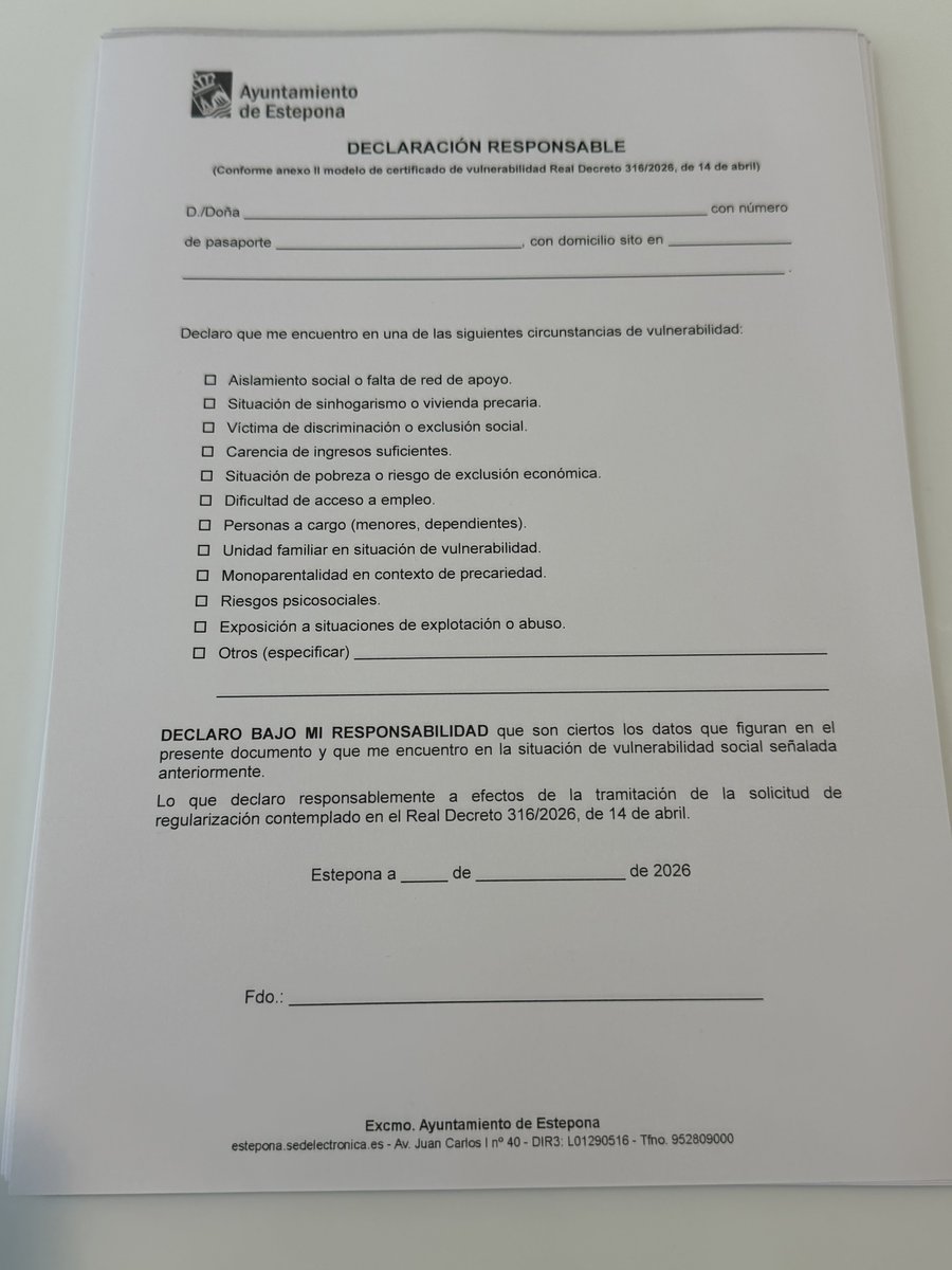 LaEtxebarria's tweet image. Ser vulnerable en España es tan fácil como firmar esto. Esto es una auténtica vergüenza y un desprecio a la democracia española, al estado de derecho y al estado del bienestar que tanto nos costó conseguir.