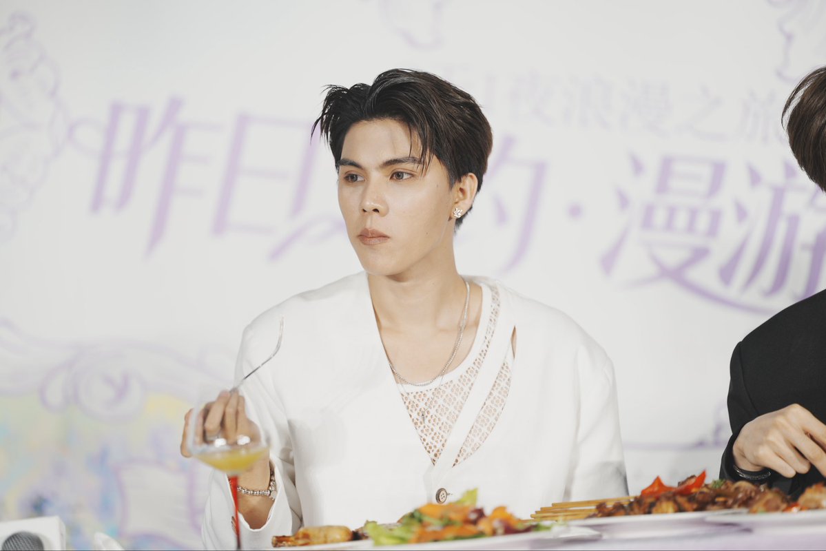 KickStar.t ENT tweet media