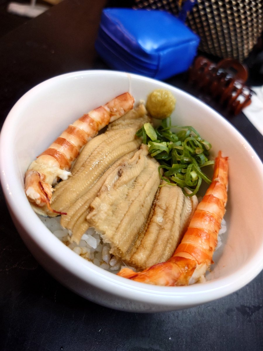 空腹ウォッカだったので賄い食べるよ！
本当に旨いお魚は食べるよ（スシニィ仕込）