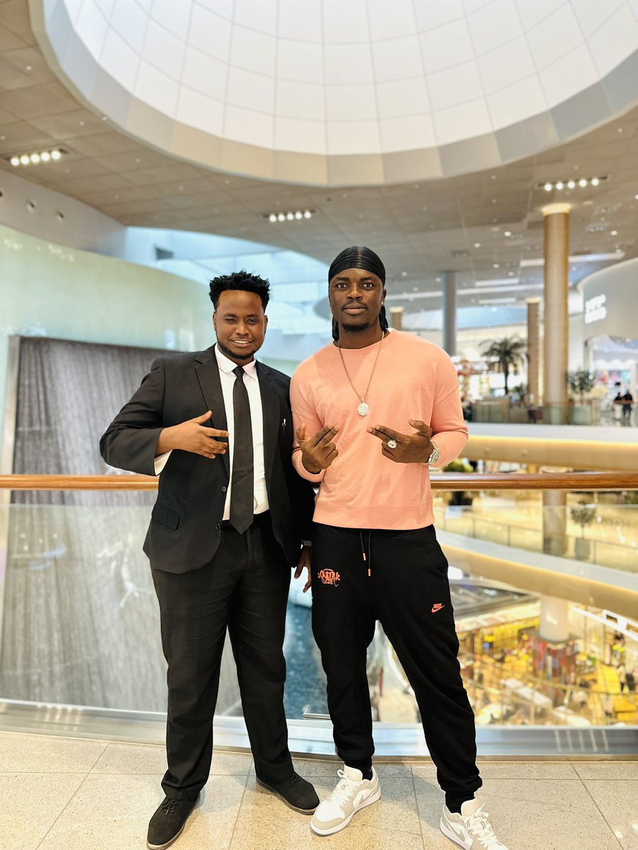 SHATTA_SARIKI👁️‍🗨️ tweet media