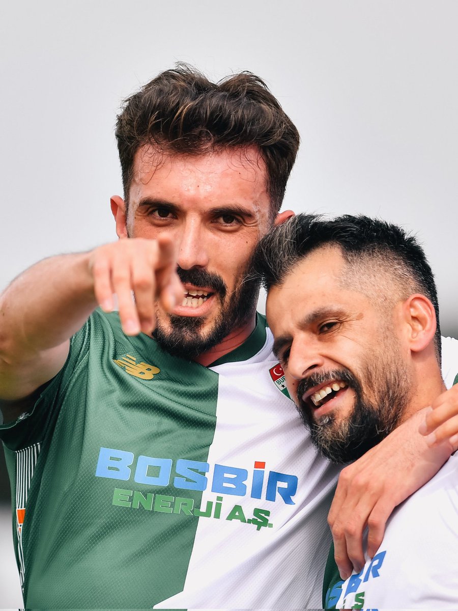 ŞEVVAL🐊 tweet media