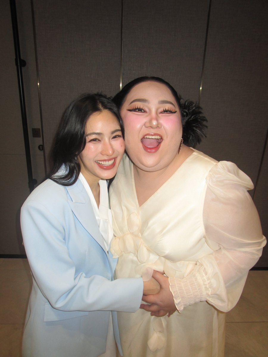 วันนี้สนุกมากกกกก คิดถึงทุกคนเลยนะคะ ดีใจที่ได้กลับมาพบกันอีกครั้ง 

LINGORM X NOOM KANCHAI
#Ling...