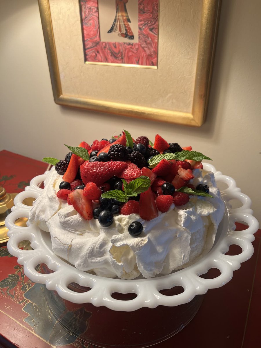 𝐸𝓂. tweet media