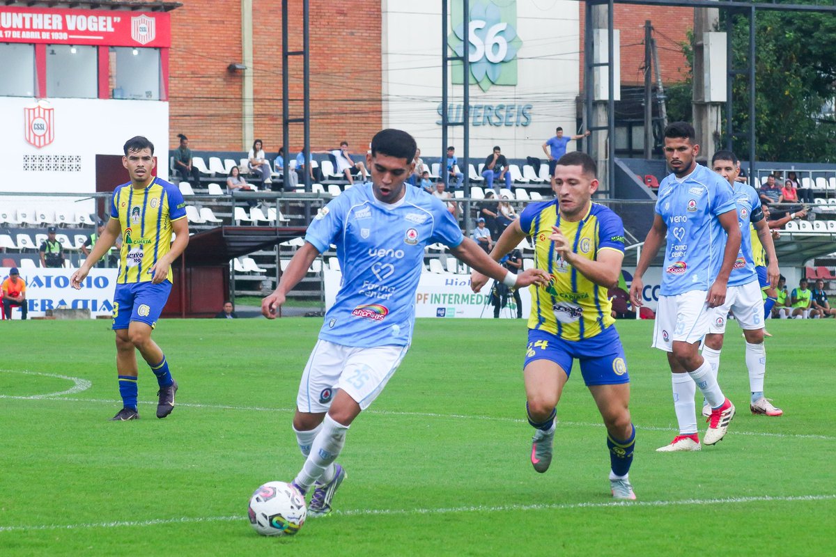 IntermediaAPF's tweet image. ⏱️ 40’

➡️ #Capiatá 1
➡️ #Resistencia 0

📅 Fecha 4.

#IntermediaAPF 🟠🟢