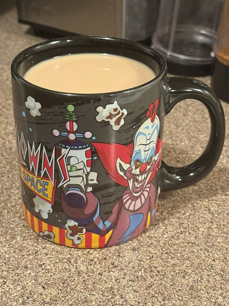 SJGoodVibes's tweet image. Good Morning!!!! 🤡☕️ #KillerKlowns #HorrorFamily #HorrorMovie #Horror
