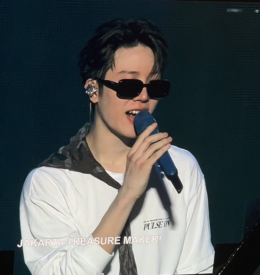 junghwan is so fine sht ✨ #소정환 
(c/juyeeonfeb)